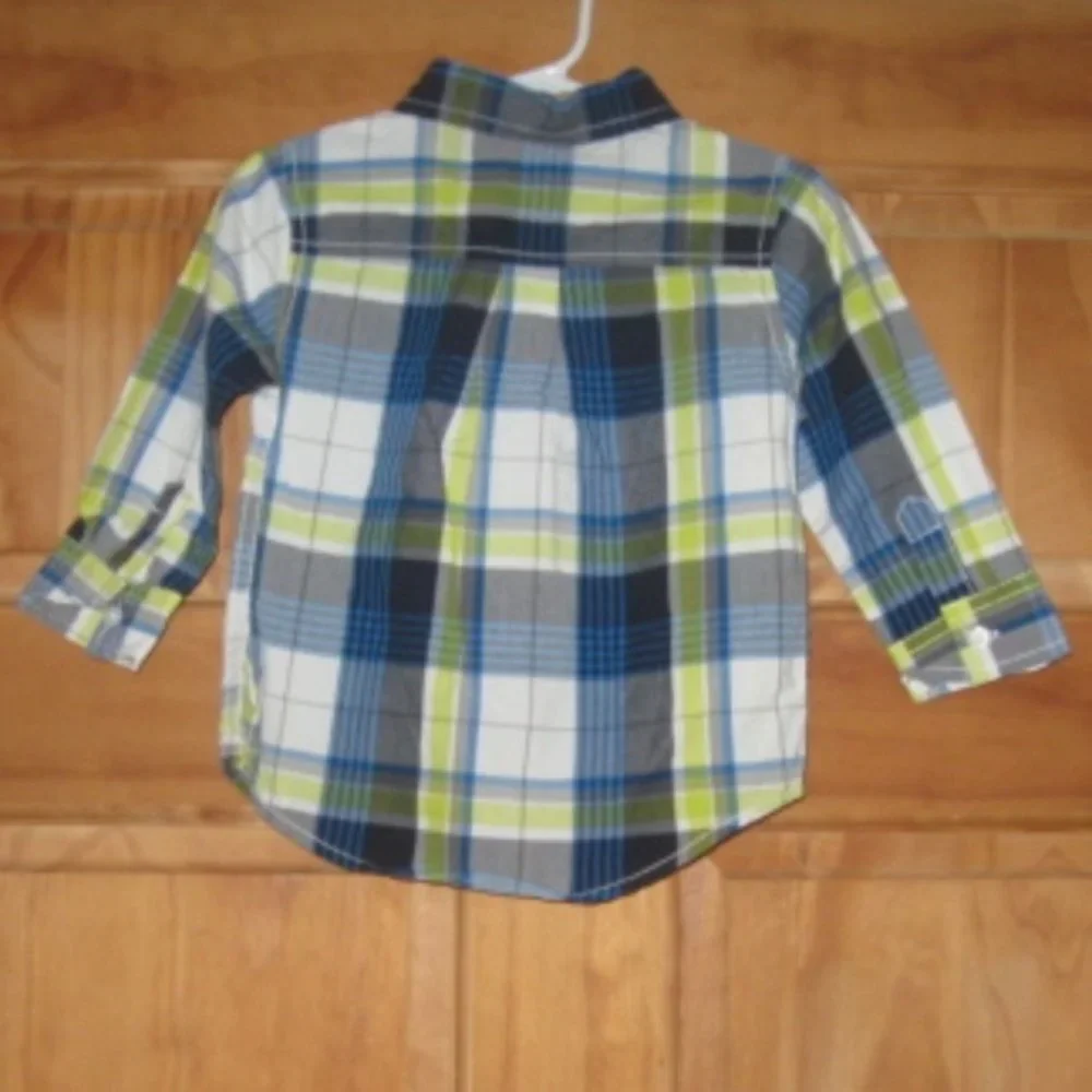 5/$30 Boys Gymboree Plaid Button Down Shirt